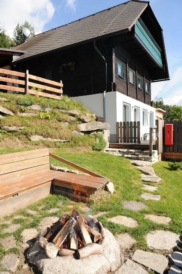 Gluehwuermchenhuette Vila Ratten Exterior foto